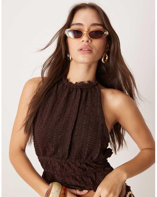 ASOS Mouwloze Halternek Top Met Textuur En Open Achterkant in het Brown