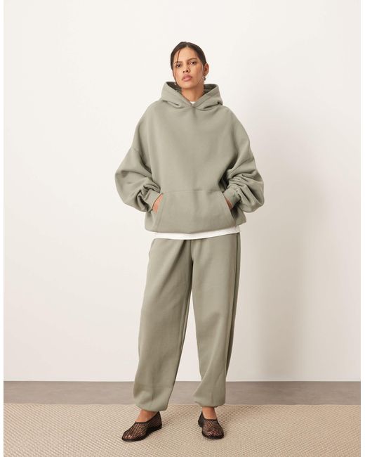 Sweat à capuche épais oversize ARRANGE en coloris Natural