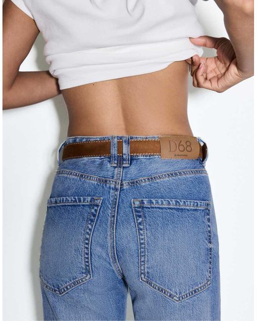 Stradivarius Blue D68 Boot-Cut Fit Jeans With Belt