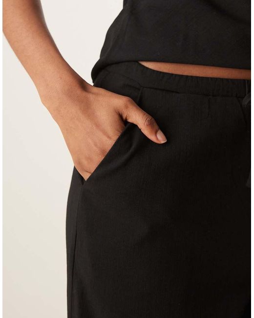 Pantalones Negros De Pernera Recta Con Lazada En La Cintura De Poliamida De (Parte De Un Conjunto) Mango de color Natural