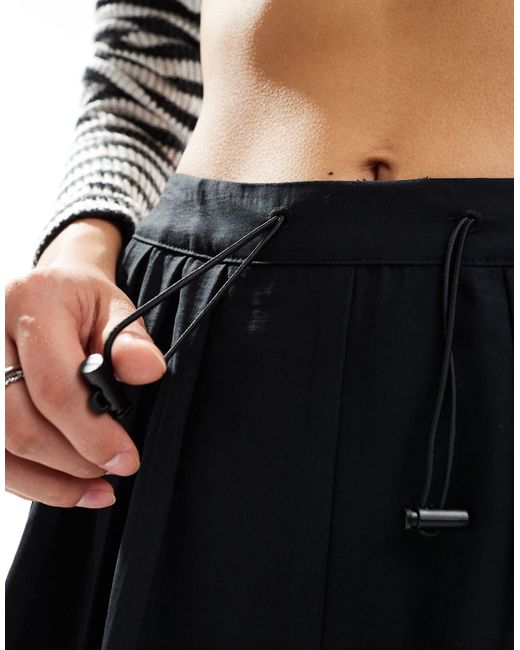 Pantalones cortos s con cordón ajustable en la cintura Mango de color Black