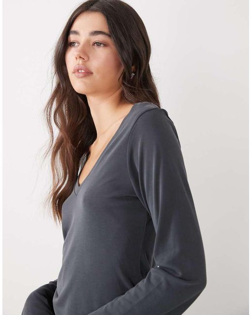Monki Gray Soft Touch V-Neck Top Co-Ord