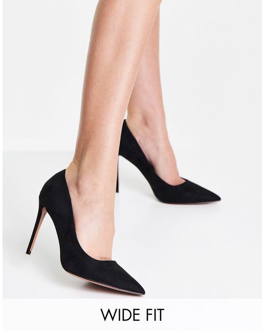 wide pointed heels