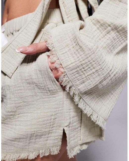 Callie di ASOS in Gray