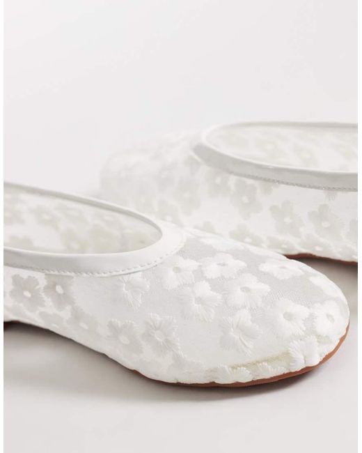 Raid White Enida Ballet Flats With Embroidered Flowers