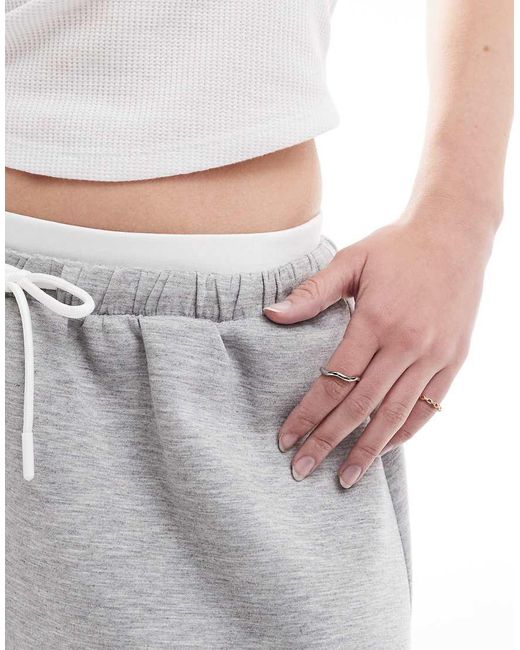 Bershka Mini Skaterrok Met Dubbele Tailleband in het White