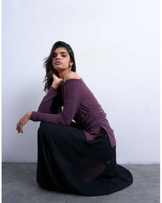 TOPSHOP Gerimpelde Top Van Cupro Met Blote Schouder En Lange Mouwen in het Purple