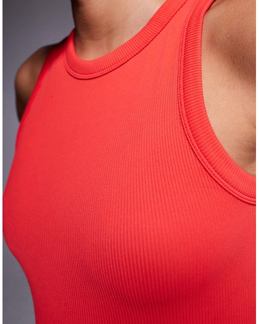 4505 Red – nahtloses, geripptes cropped-trägertop