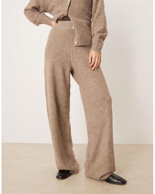 Pantalon large d'ensemble en maille - marron clair Y.A.S en coloris Natural