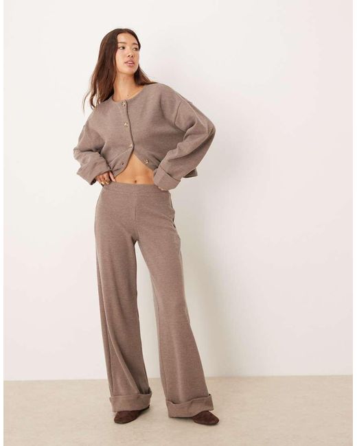 ASOS Zachte Broek Met Wijde Pijpen En Zoom Met Omslag in het Brown