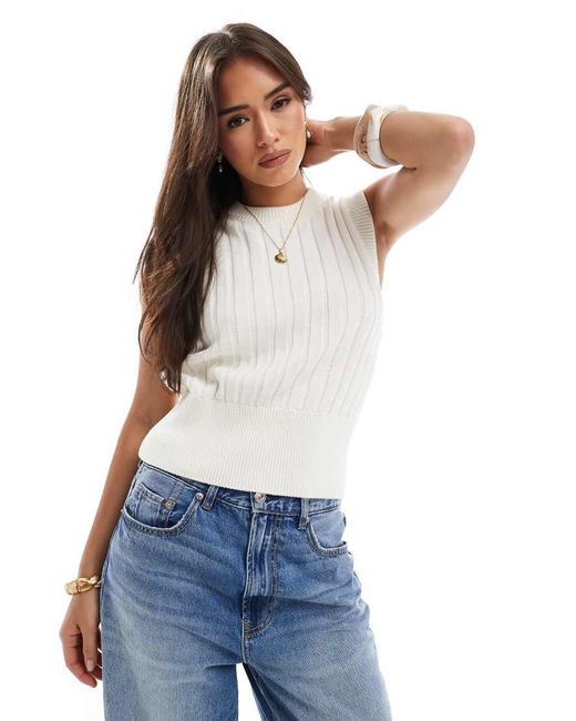 ASOS Gebreide Tanktop Met Brede Ribbels En Gevormde Zoom in het White