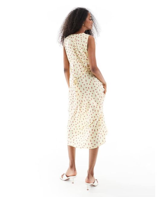 Wednesday's Girl White Ditsy Floral V-neck Midi Dress