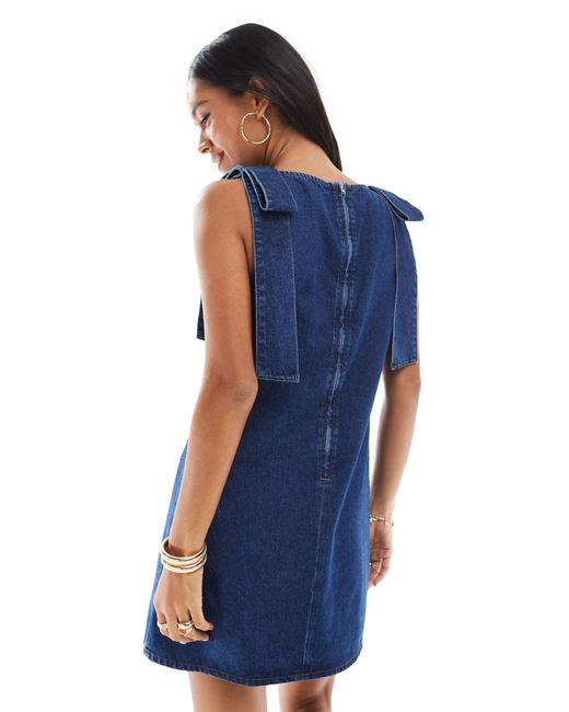 ASOS Blue – mini-etuikleid aus denim mit schleifen an den schultern