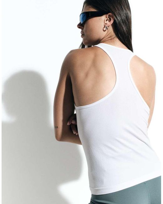 4505 Brown Lightweight Seamless Mesh Running Vest