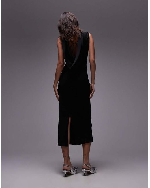 Vestito Lungo Con Taglio Sbieco Con Scollo Profondo Sul Retro di ARKET in Black