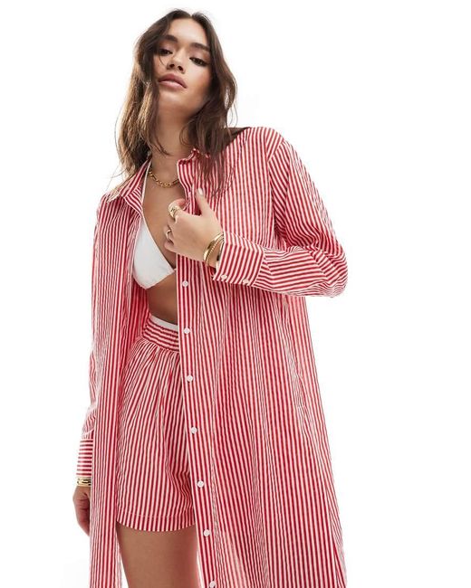 Camicia Da Spiaggia Rossa A Righe Taglio Lungo di Stradivarius in Pink