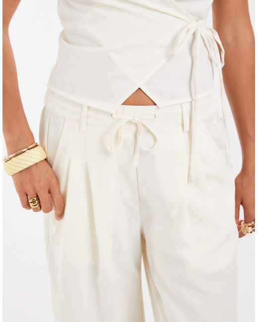Object White – elegante hose