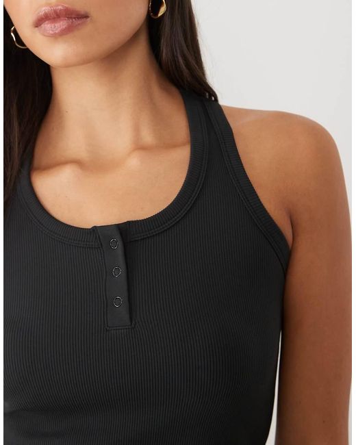 4505 Black Seamless Rib Scoop Neck Henley Vest With Racer Back