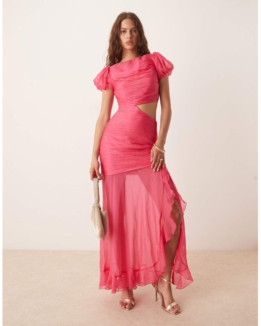 Robe longue à taille basse et découpe avec fronces au niveau du buste - framboise ASOS en coloris Pink