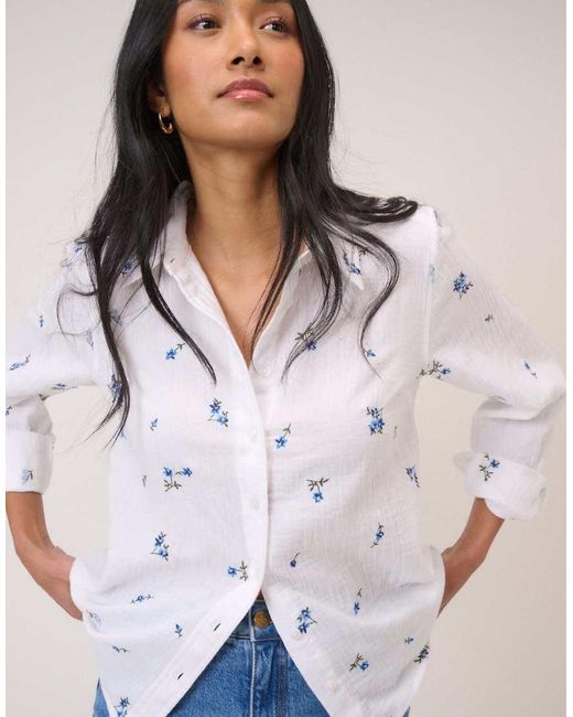 Nobody's Child White Floral Embroidered Blouse