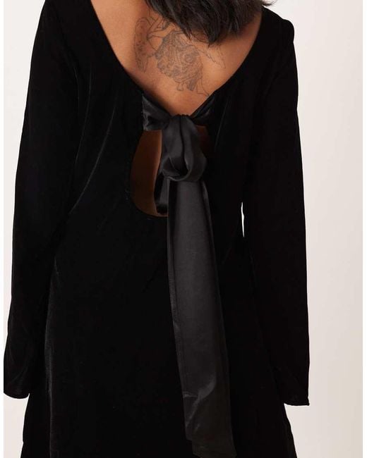 Nobody's Child Petite Black Jolene Velvet Tie Back Mini Dress