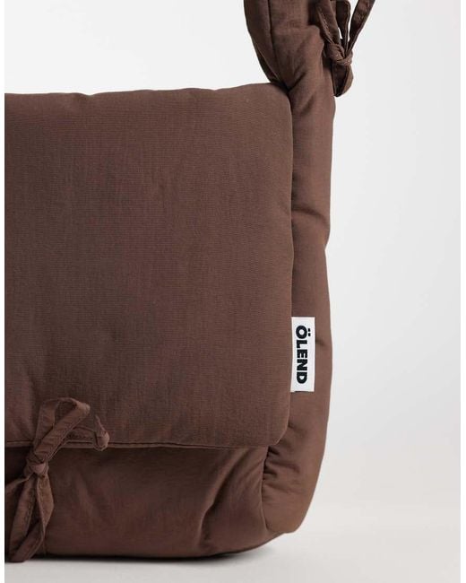 Nina ölend de color Brown