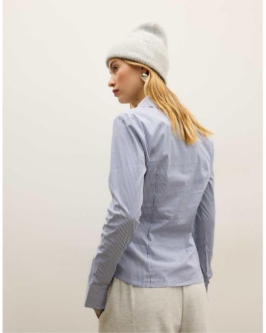 Stradivarius Basic Gestreept Aansluitend Overhemd in het Blue