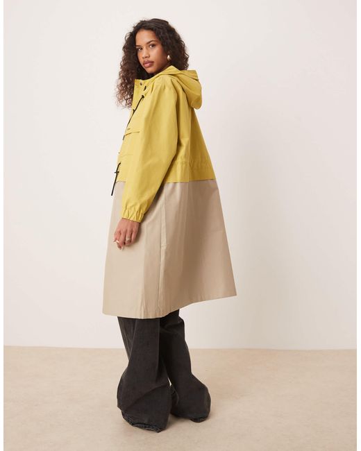 Barbour Natural Evie Showerproof Rain Coat