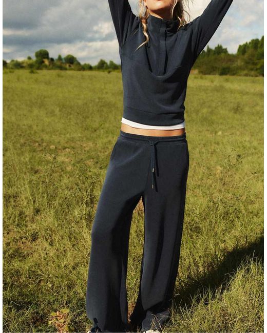 Pantaloni Stile Palazzo Blu Scuro Morbidi Al Tatto di Stradivarius in Green