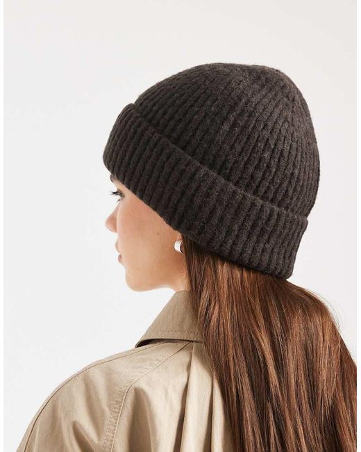 Vero Moda Black Ribbed Beanie
