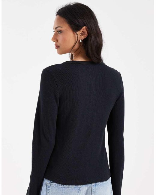 Rooney di Levi's in Black