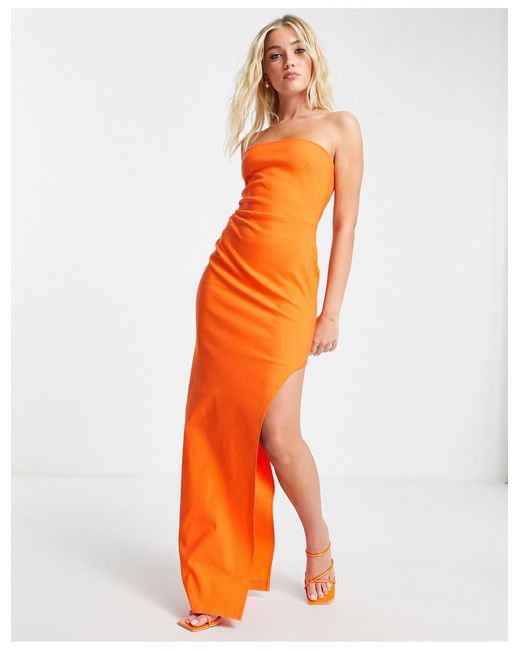 Vestito lungo a fascia con spacco laterale sulla coscia di Vesper in  Arancione | Lyst