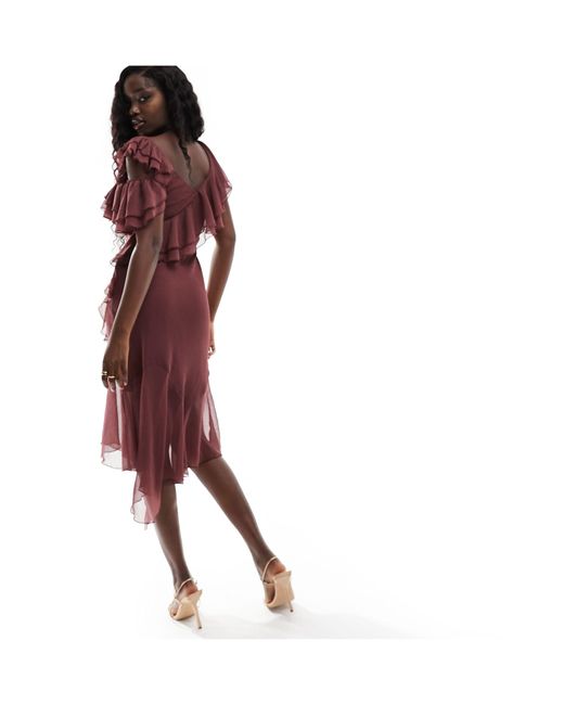 Robe mi-longue asymétrique à volants - baie ASOS en coloris Red