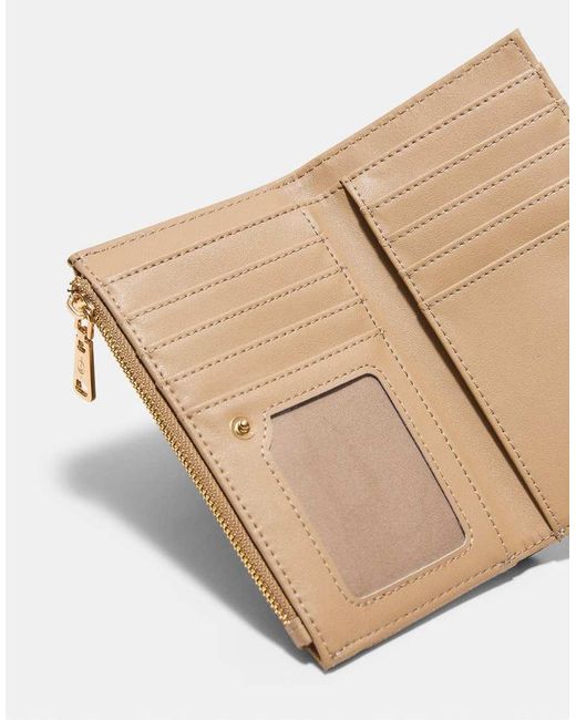 Stradivarius Basic in het Natural