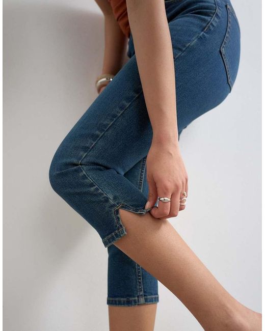 TOPSHOP Blue High Rise Capris Jean