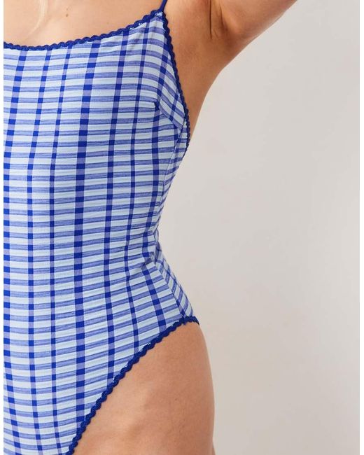 ASOS Gigi in het Blue