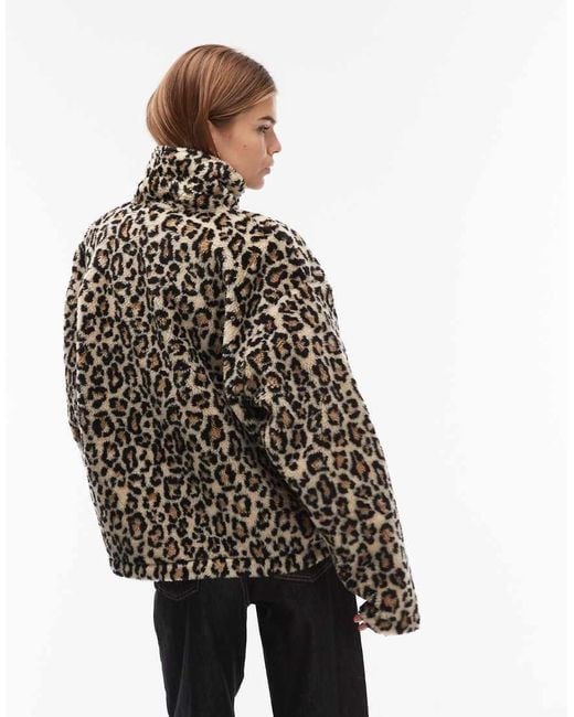 Polar Con Estampado De Leopardo Y Cremallera De Borreguito De ASOS de color Brown