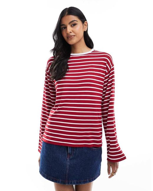 ASOS Gestreepte Top Met Lange Mouwen En Contrasterende Hals in het Red