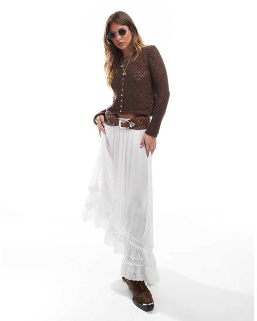 Stradivarius Str in het White