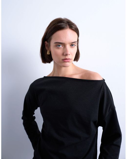 Top asymétrique en jersey à manches longues et encolure bateau TOPSHOP en coloris Blue