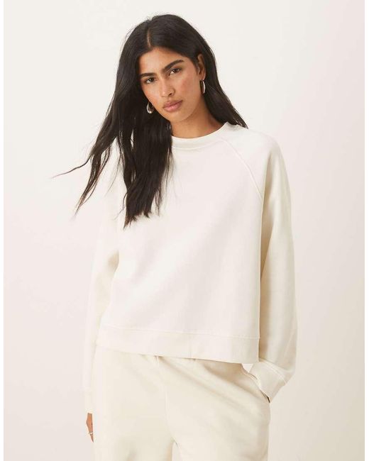 Sudadera Extragrande Con Mangas Raglán E Interior Afelpado De -Blanco ASOS de color Natural