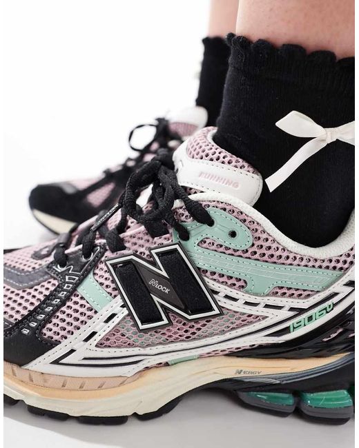 Zapatillas De Deporte De Colores Pastel Oscuros 1906W De New Balance de color White