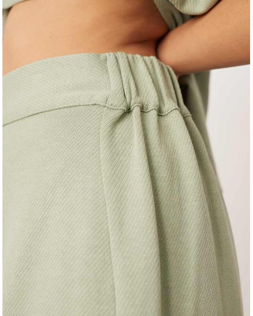 Falda Larga Verde De Corte Recto De Tejido Grueso Texturizado Premium De (Parte De Un Conjunto) ARRANGE de color Natural