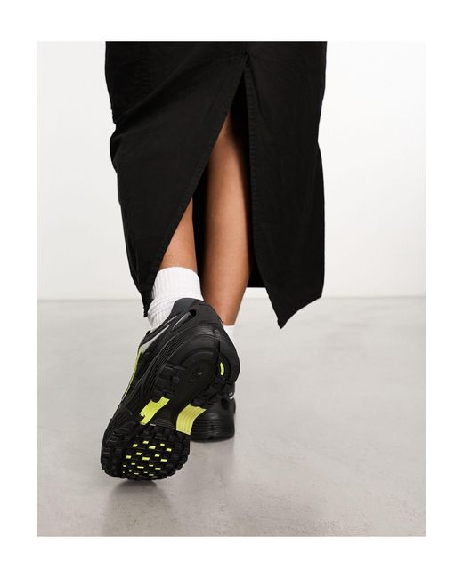 P-6000 - sneakers unisex nere e verde voltage di Nike in Black
