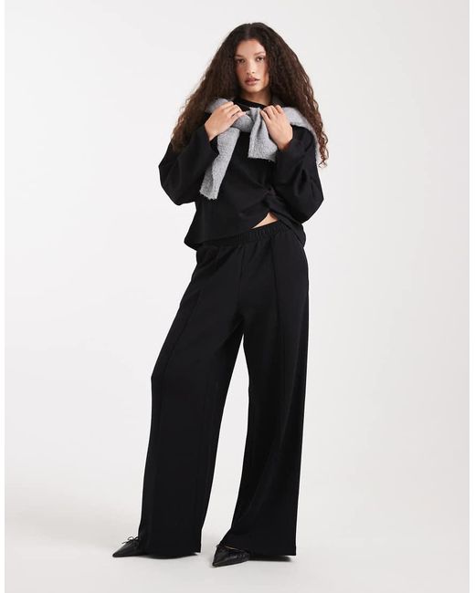 ASOS Sweatshirt Van Zachte Cupro Met Gedraaide Voorkant in het Black