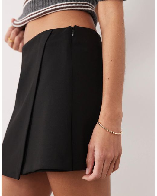 Mango Black – mini-skort