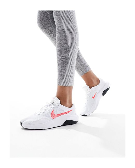 Nike Gray – legend essential 3 – sneaker