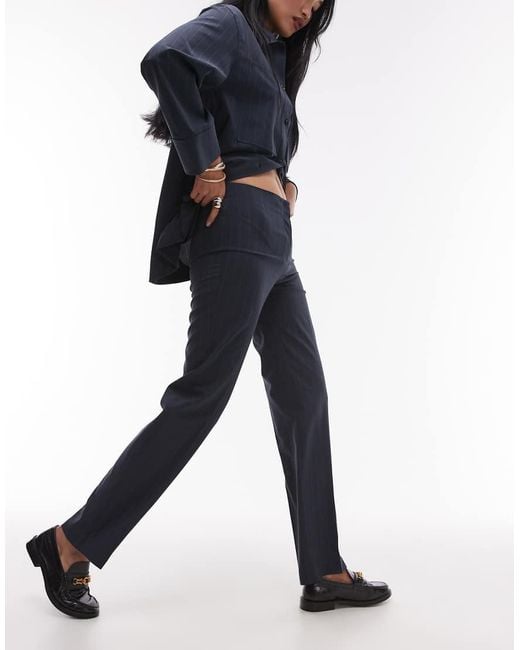 Pantalones De Pernera Slim Con Raya Diplomática Y Pinzas Delanteras De (Parte De Un Conjunto) Mango de color Blue