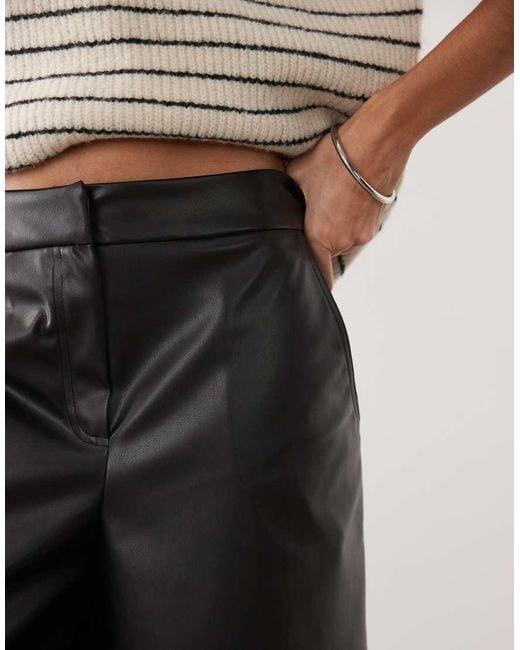 Bermuda di ASOS in Black
