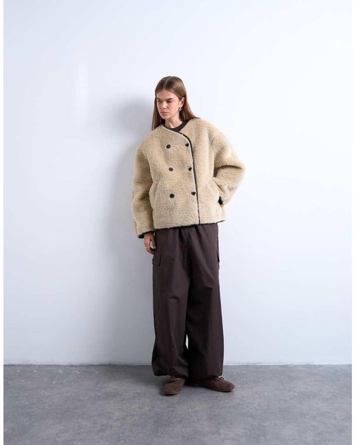 TOPSHOP Double Breasted Kort Jack Van Imitatie-Schapenvacht Met Ronde Mouwen in het Natural